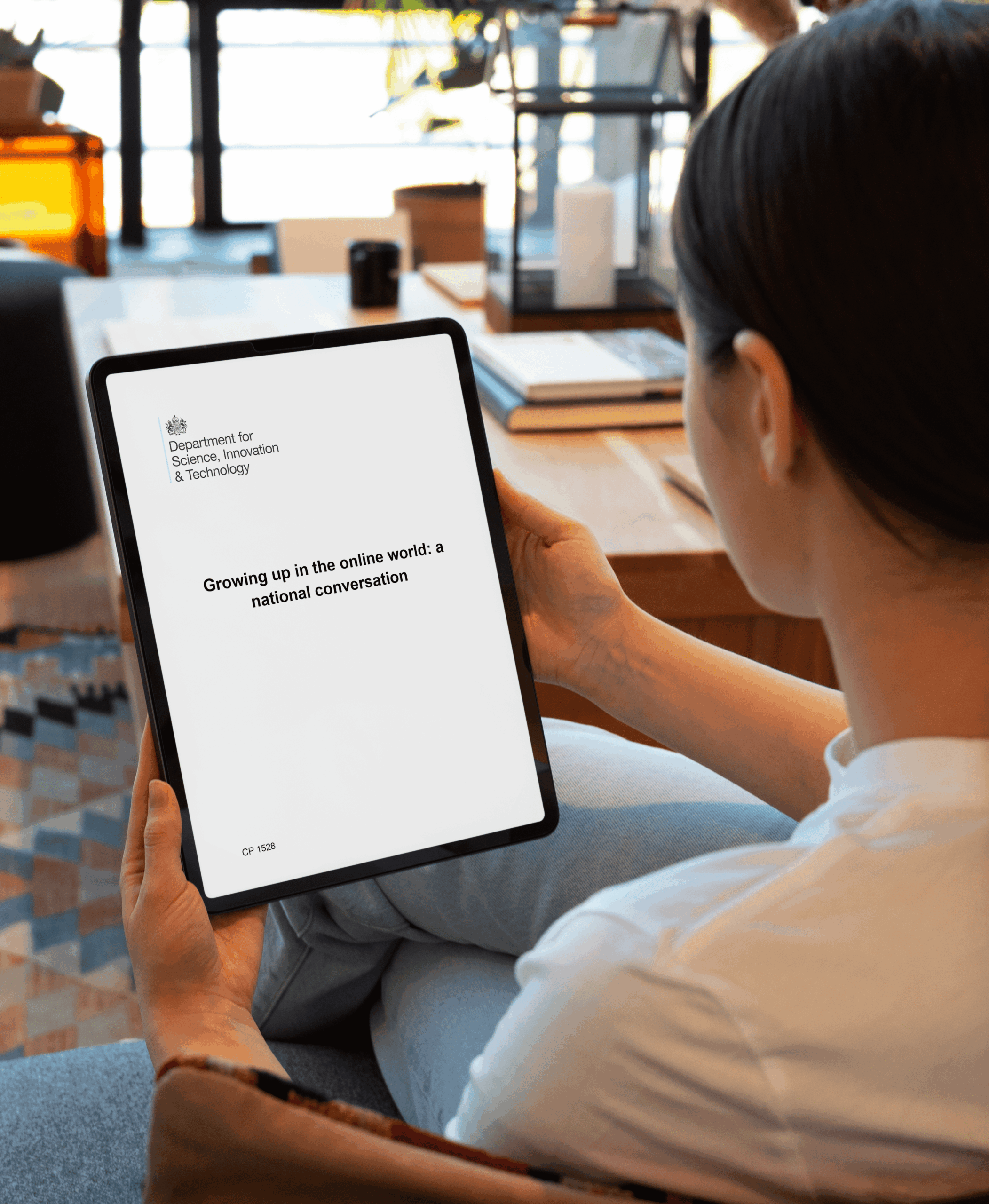 growing-up-consultation-ipad-cmpr